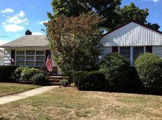 49 Martin Rd N, Bethpage, NY 11714