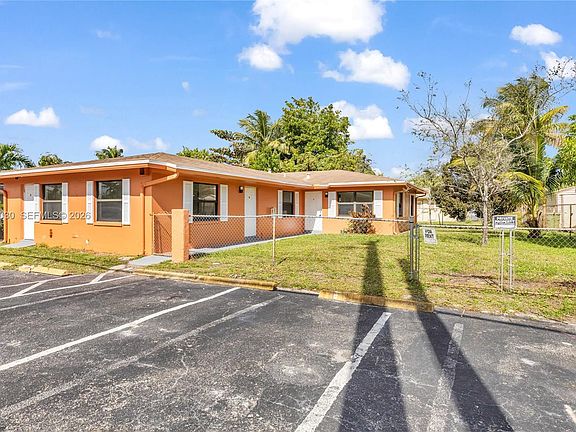 5th image of 1451 NW 19th St