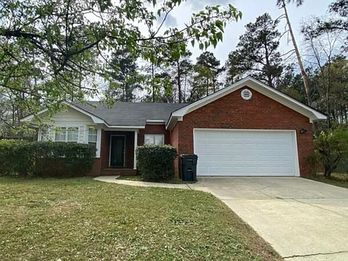 1010 Salford Pl Photo 1