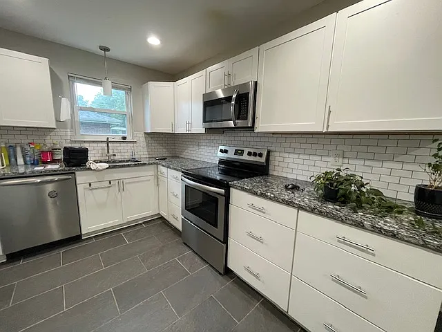 4425 Whisperwood Dr — Photo 8