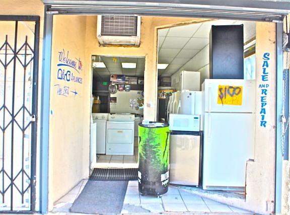 2nd image of 8622 S Broadway