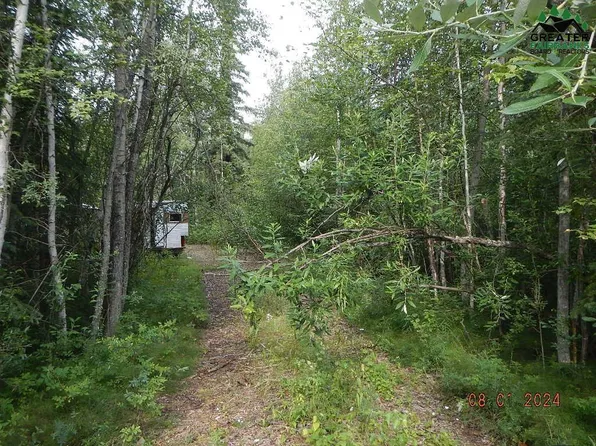 1227 Brock Rd, North Pole, AK 99705