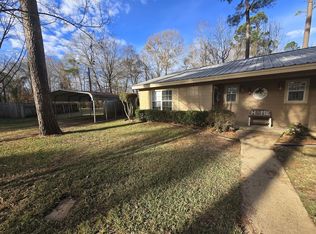 153 Roadrunner Ln, Nacogdoches, TX 75961