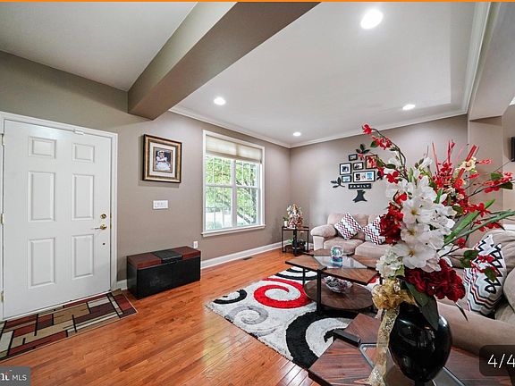 2nd image of 2931 Cottonwood Ln