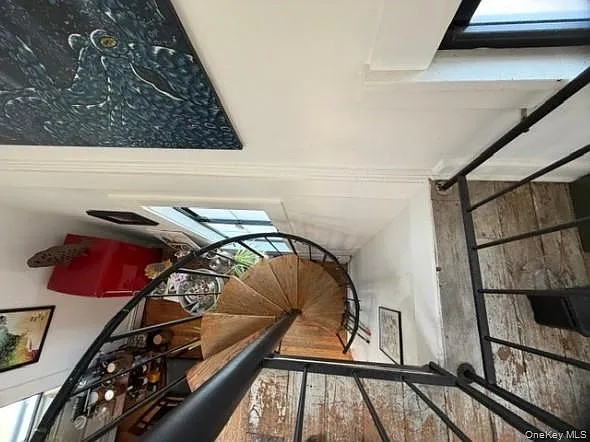 28 Bridge St #2 — Photo 8