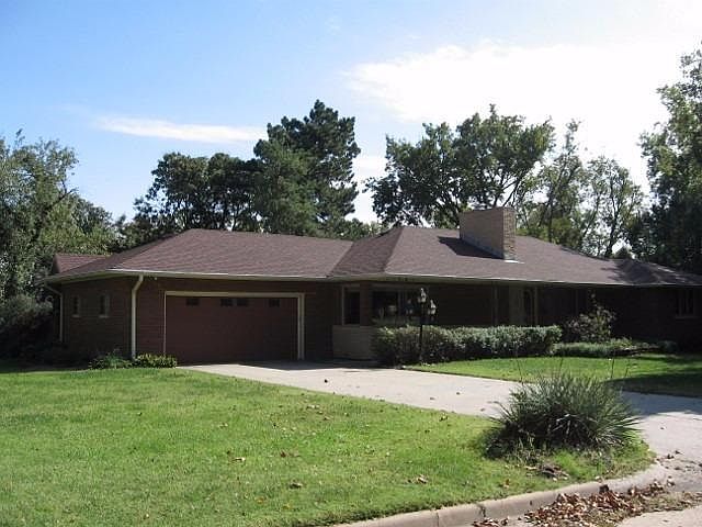 1st image of 101 Moyne Dr