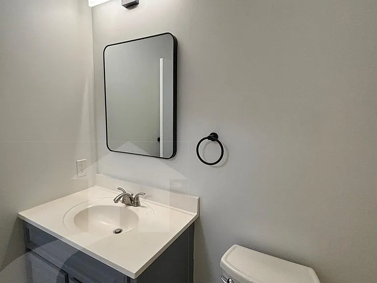 1 Franklin St #202 — Photo 6