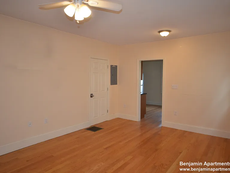 74 Brooks St #13 — Photo 15