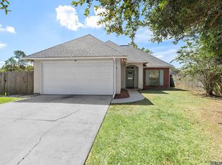 40535 Cross Ridge Ave, Gonzales, LA 70737