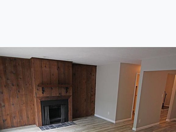 3rd image of 7787 Sterling Pl