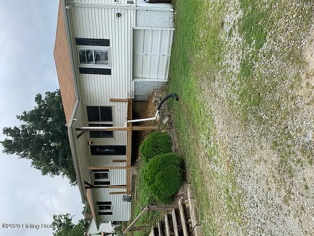 170 E Joyce Ln photo 1