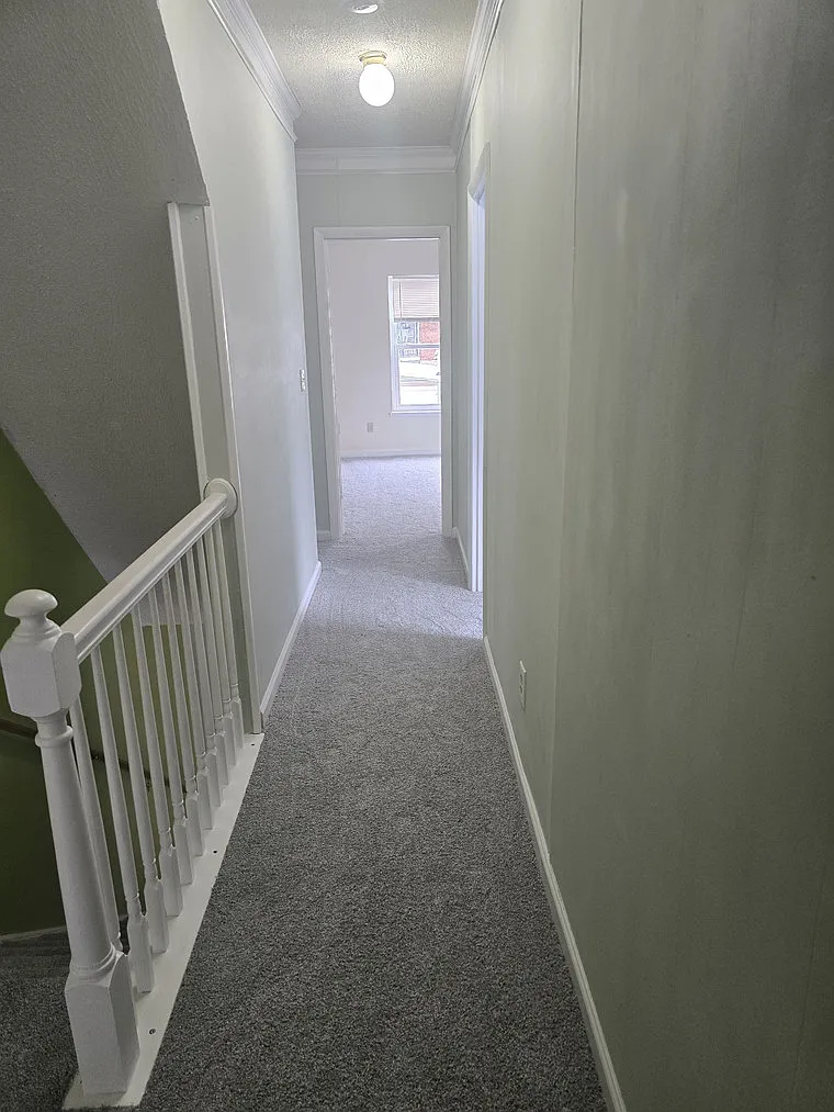 3 bed, 1300 sqft, $1,350 — Photo 4