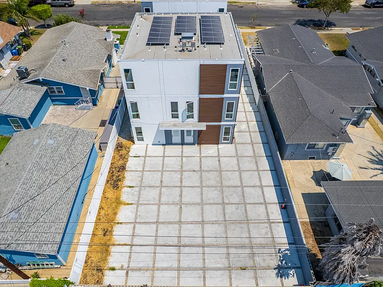 3987 Dalton Ave — Photo 40