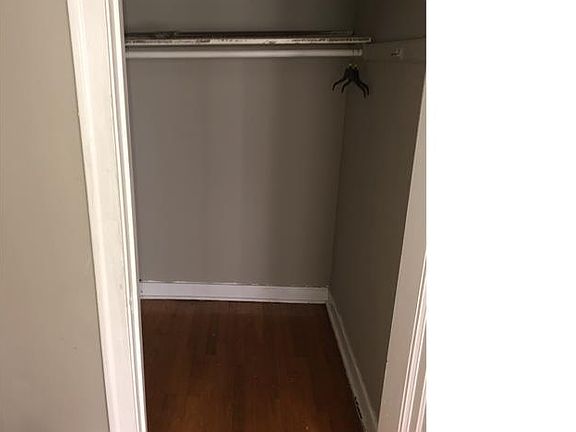 2nd image of 11133 S Longwood Dr APT 1