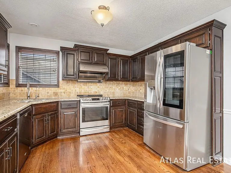 1312 SE Princeton Pl — Photo 37