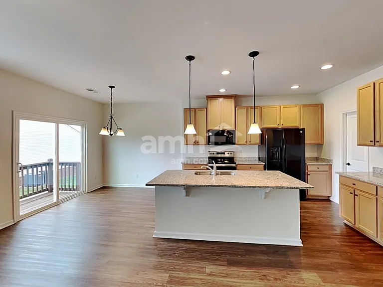 2215 Ambergate Dr — Photo 4
