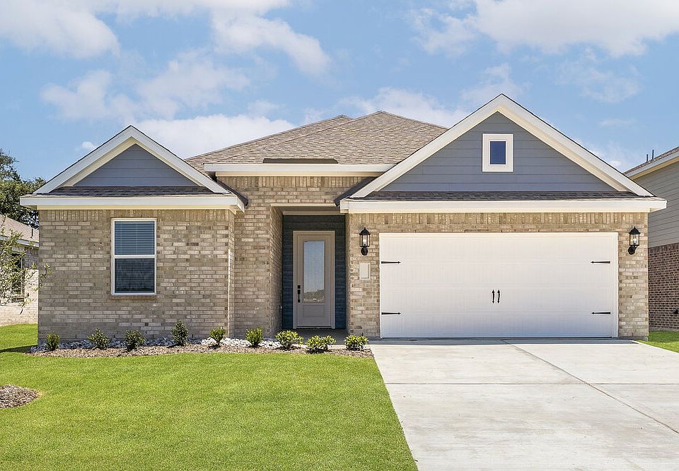 1st image of 312 Live Oak Ln