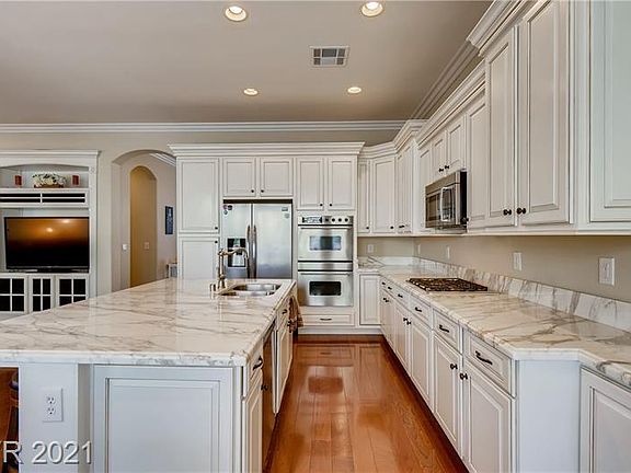 3rd image of 10340 Heale Garden Ct