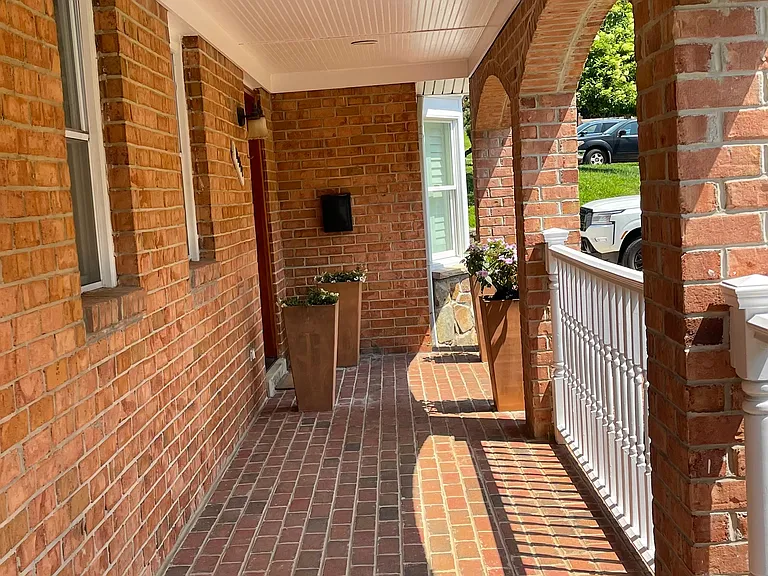 11912 Renwood Ln — Photo 30