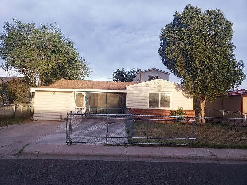 1st image of 320 McKnight Dr