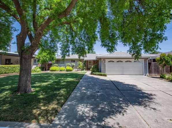 840 Newgate Way, Dixon, CA 95620