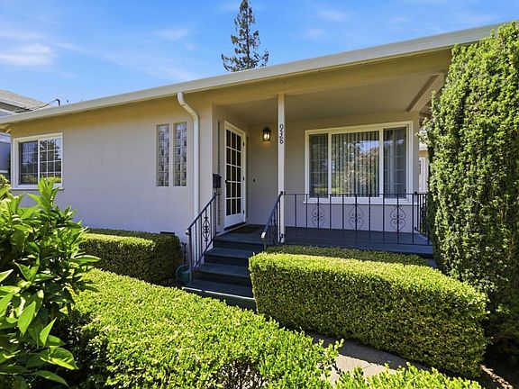 2nd image of 938 Alice Ln #1