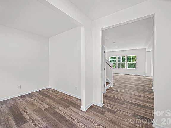 5th image of 7809 E Lane Dr