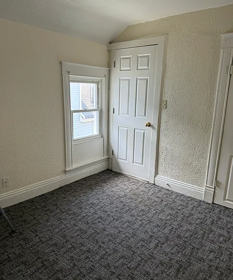 312 1/2 W 11th St #2 — Photo 12