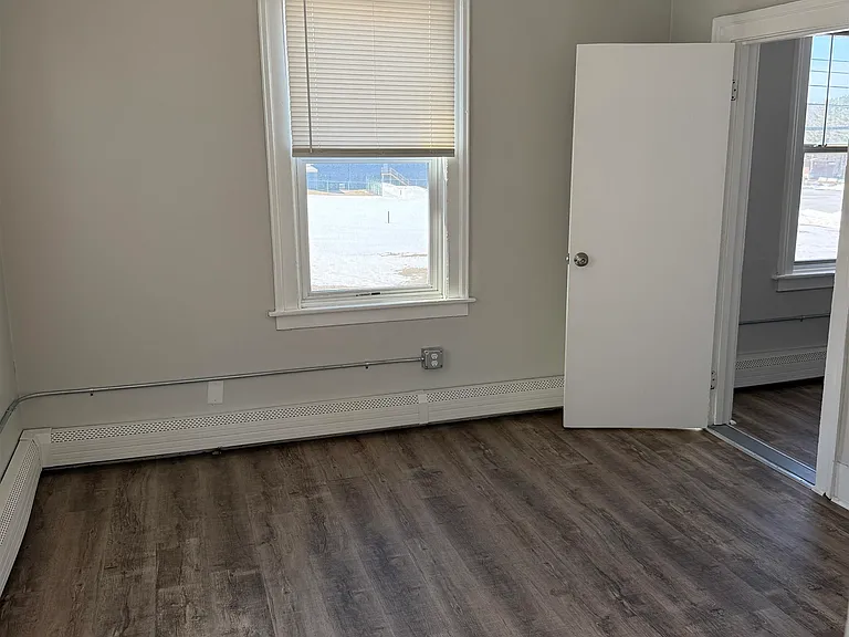 524 Sunapee St #10 — Photo 9