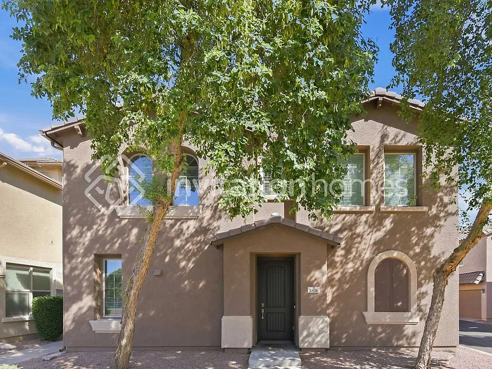3376 E Liberty Ln