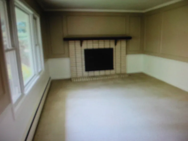 1800 Silverbell Rd — Photo 4