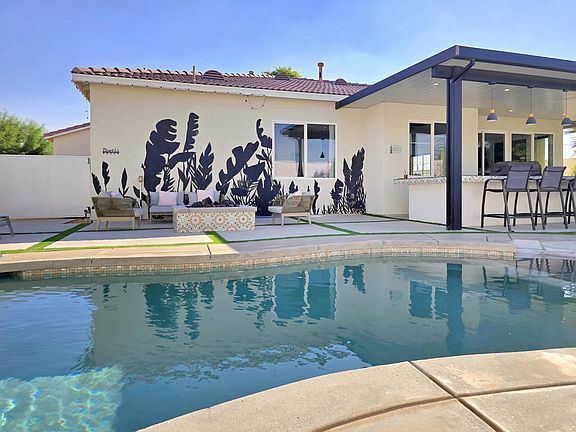 2nd image of 80708 Foxglove Ln