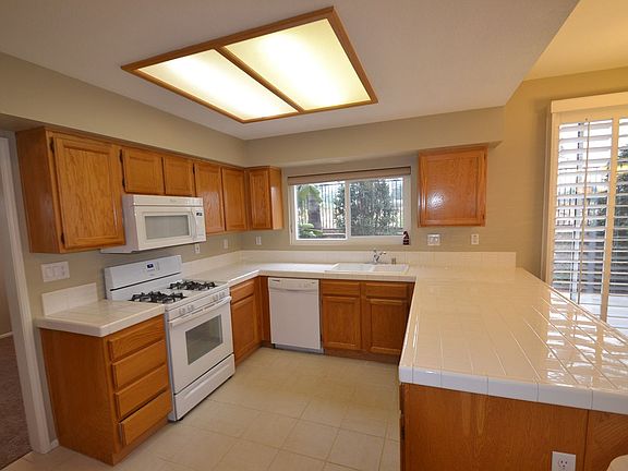 5th image of 7791 Unicorn Way
