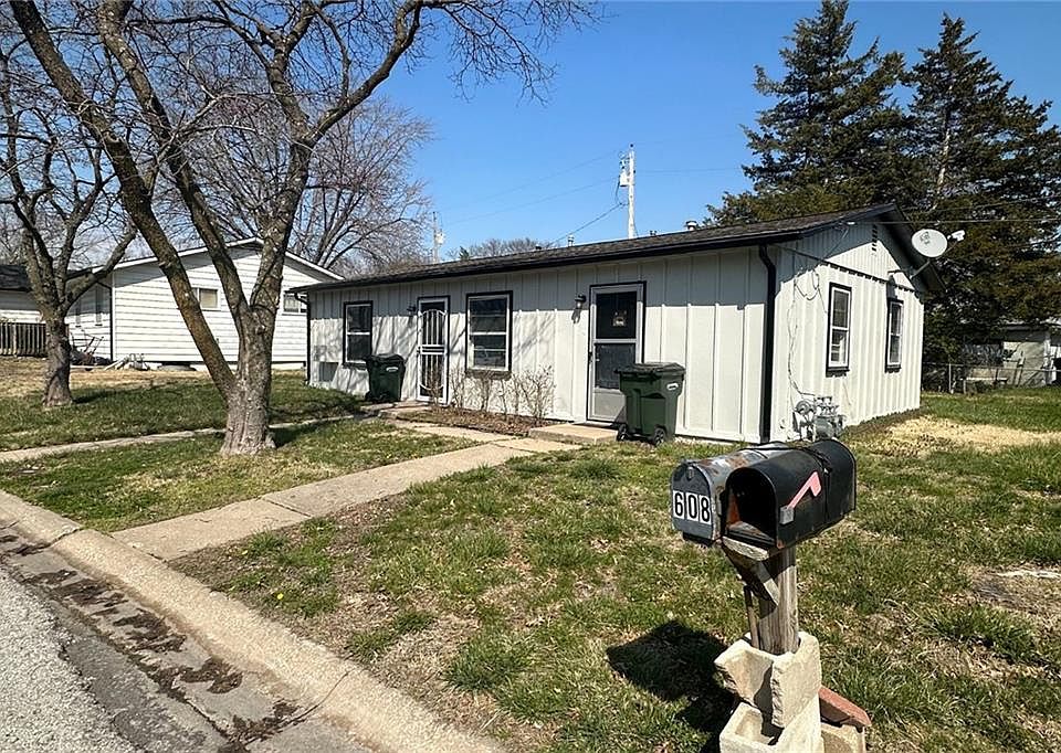 606-608 N 13th Ter, Leavenworth, KS 66048 | Zillow