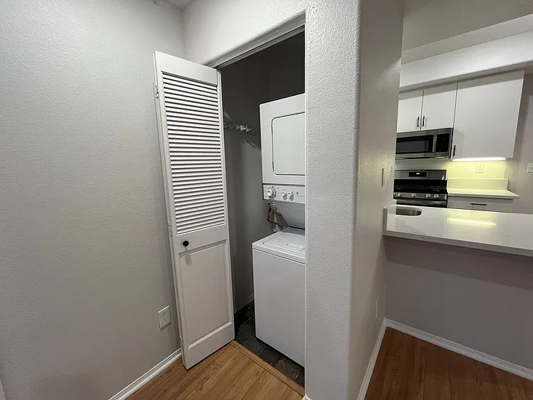 2820 Sawtelle Blvd — Photo 85