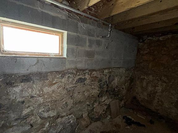 5th image of 1341 W 6th St