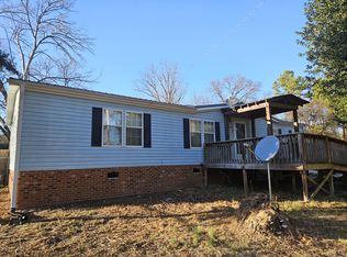 4058 Nursery Rd, Spring Lake, NC 28390