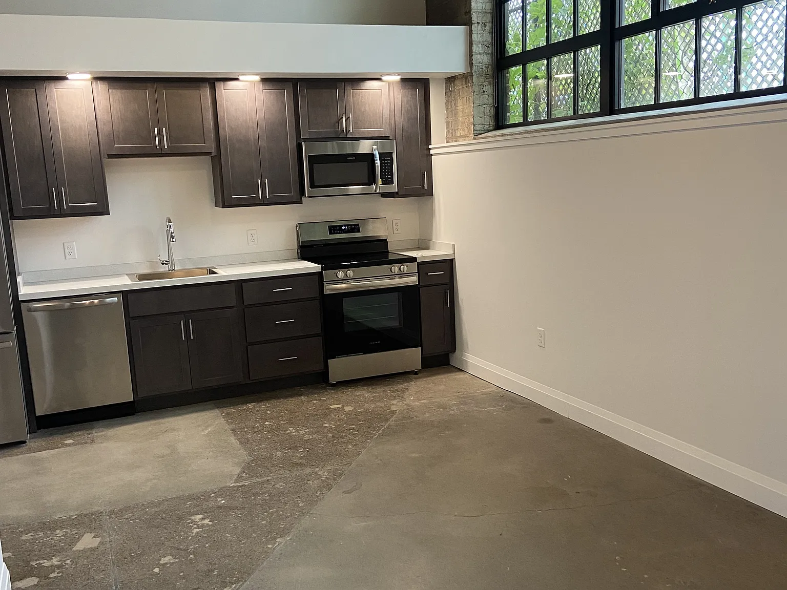 1786 Main St - 5 — Photo 2
