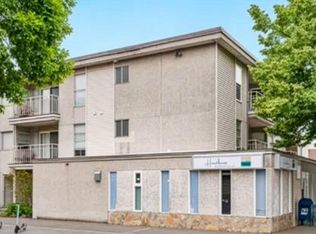 La Premiere Apartments | Prime North Admiral Location, Seattle, WA 98116