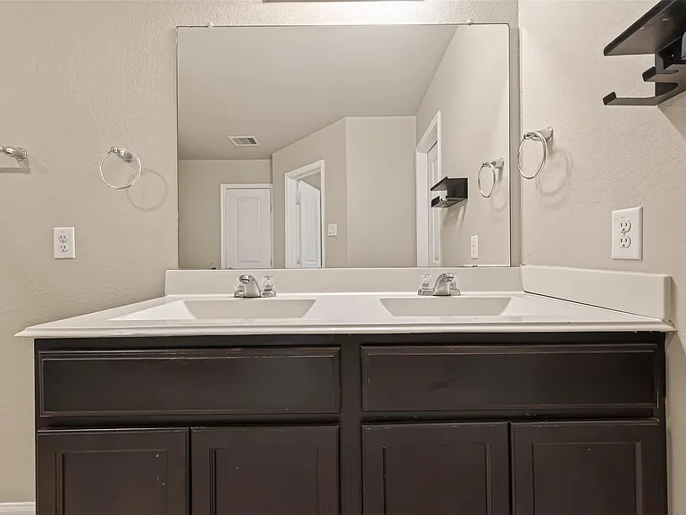 9211 Adobe Sky Ct — Photo 27