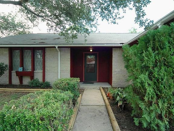 2nd image of 16115 Bougainvilla Ln