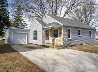 907 Ivy St, Bloomer, WI 54724