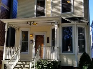 2252 W Cullom Ave, Chicago, IL 60618