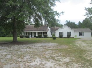 184 Cruz Rd, Jesup, GA 31545