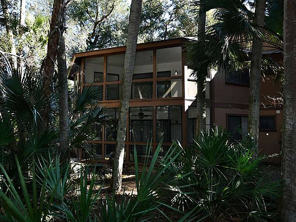 5th image of 36 Fairways Cir