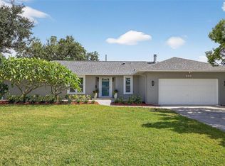 200 NW Madison Cir N, Saint Petersburg, FL 33702