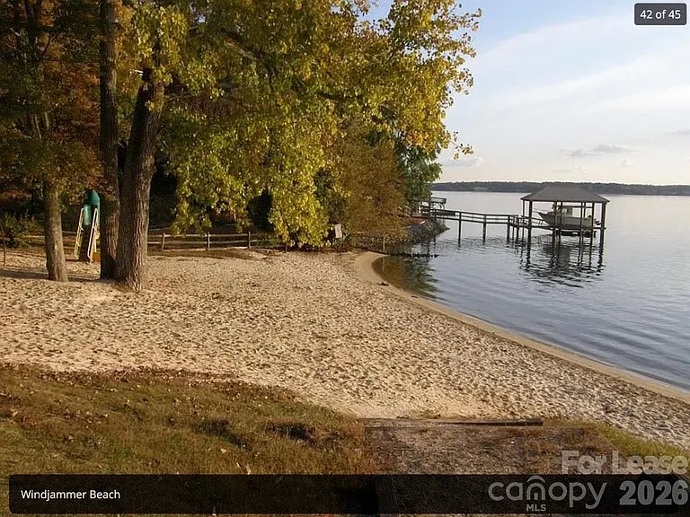 4167 Greenview Ct — Photo 15