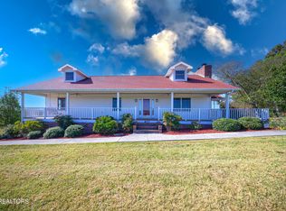 677 Beard Rd, Strawberry Plains, TN 37871