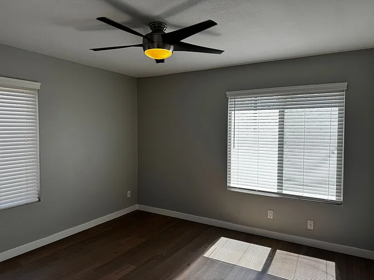 Corona Pointe Resort — Photo 104