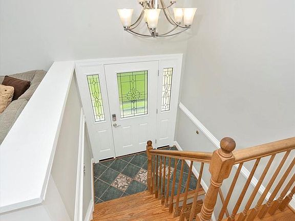 3rd image of 17125 Chiswell Rd